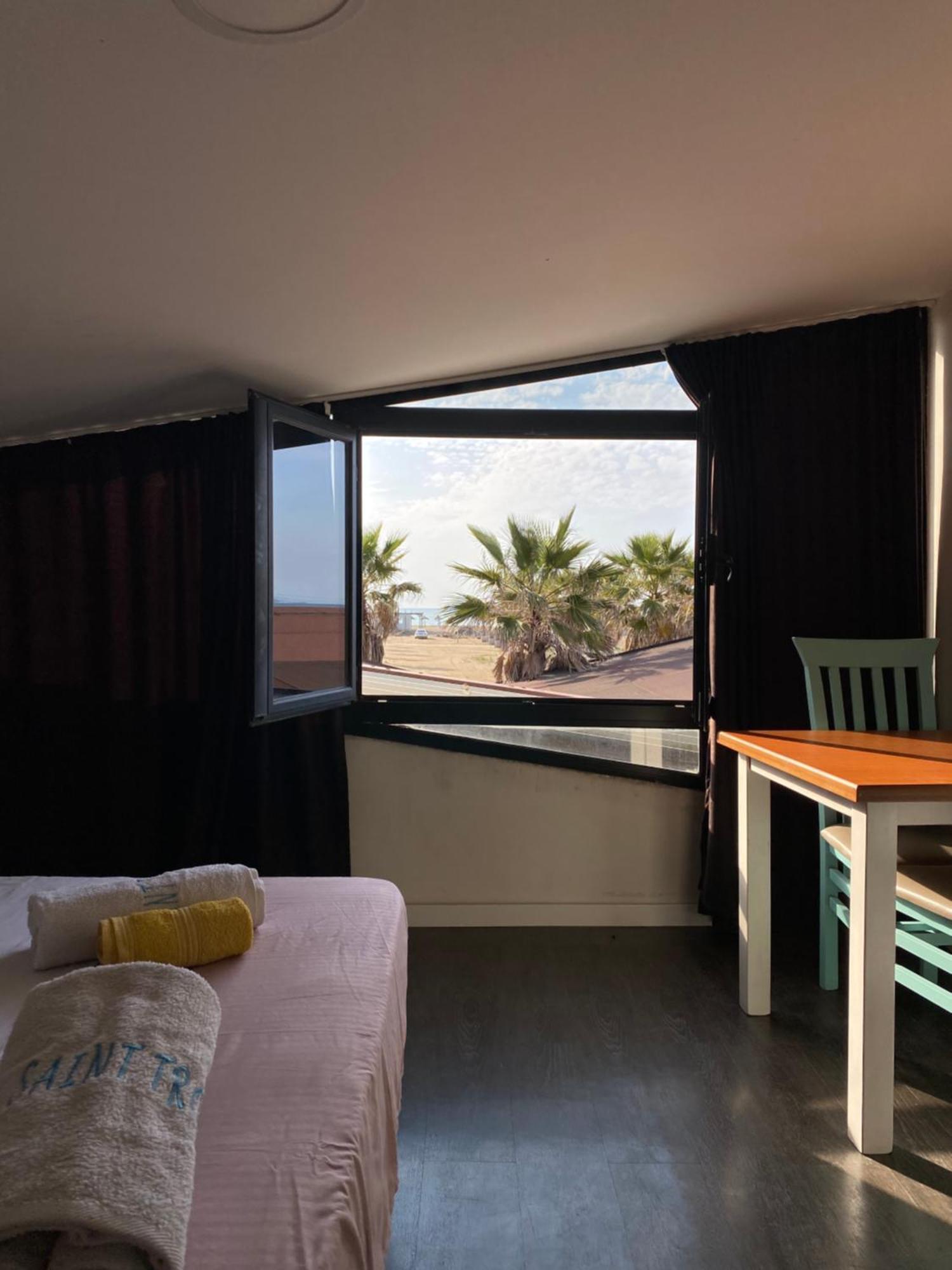 Hotel Saint Tropez Durres Bisht Kamez Zewnętrze zdjęcie